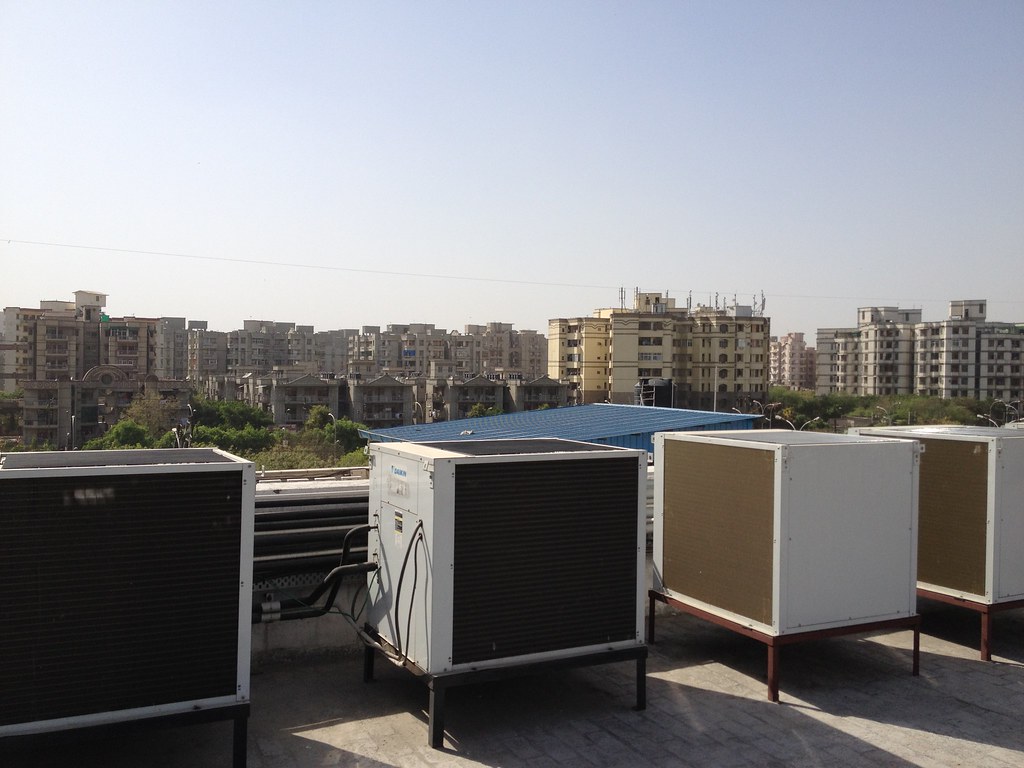 Rooftop 40 ºC airco & buildings Jim_KTown Flickr