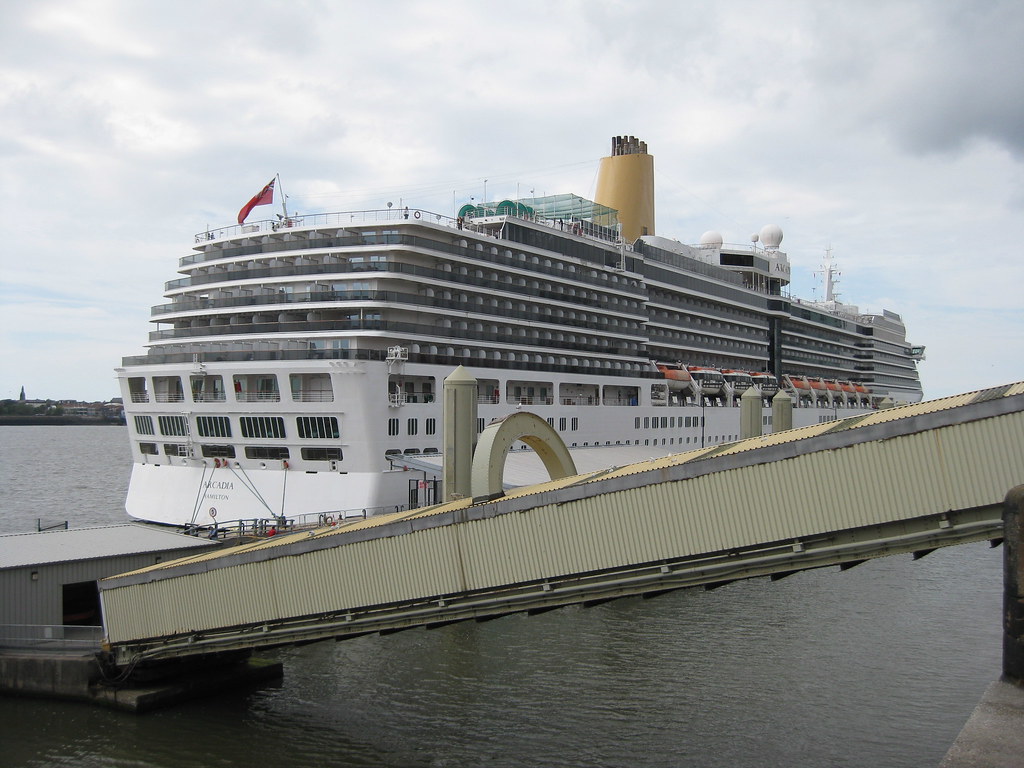 Arcadia cruise ship maiden visit to Liverpool (26th August