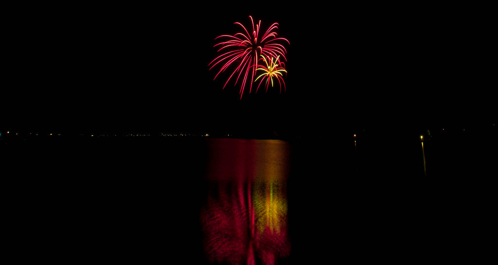 Delafield Fireworks 2014 Ray Flickr