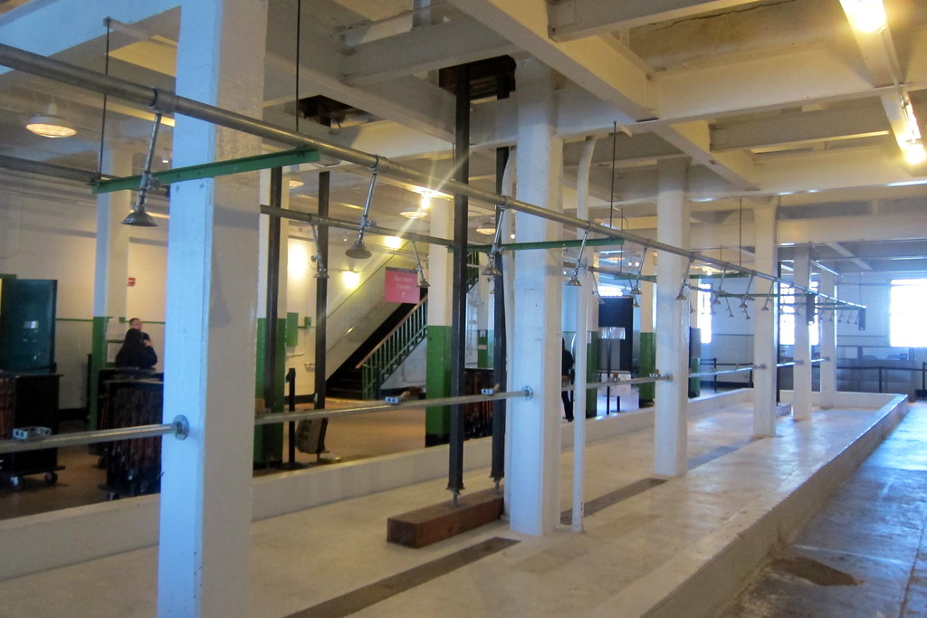 San Francisco Alcatraz Cellhouse Showers The main cel… Flickr