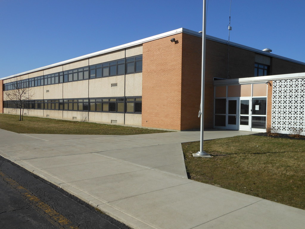 031012 Elgin High SchoolMarion, Ohio (11) Aaron Turner Flickr