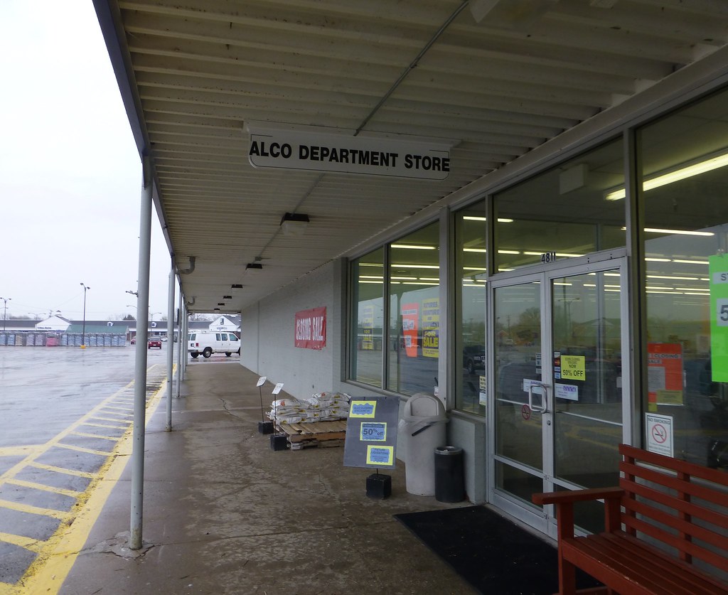 Alco closing in Vermilion, Ohio This store has a closing d… Flickr