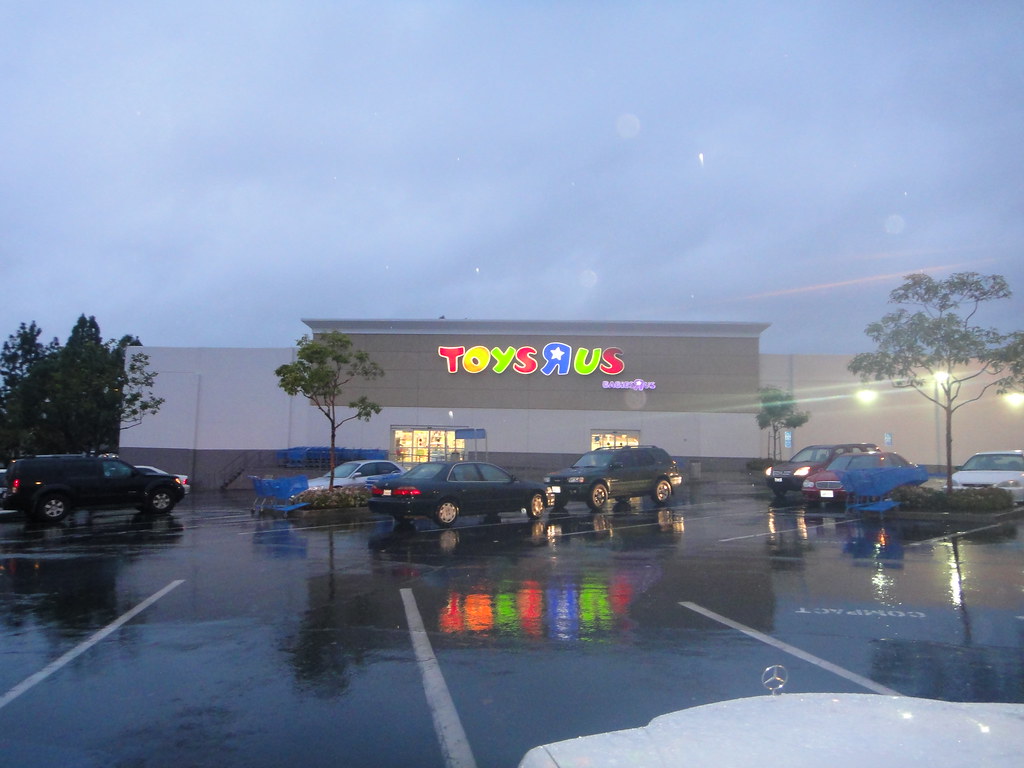 La Mesa Retail 015 Toys R Us Possibly Former JC Pennys, L… travlincub Flickr