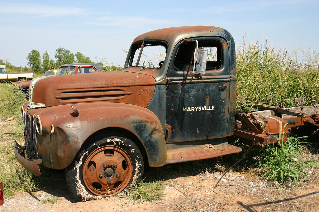 Ford Truck, Hinton, Oklahoma An old Ford Truck sits in a y… Flickr