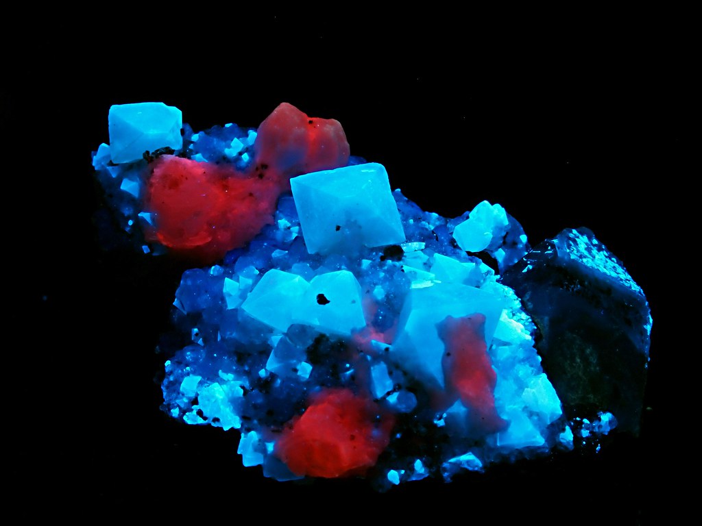 Chinese Scheelite Calcite Fluorite UV Chinese Scheelite … Flickr