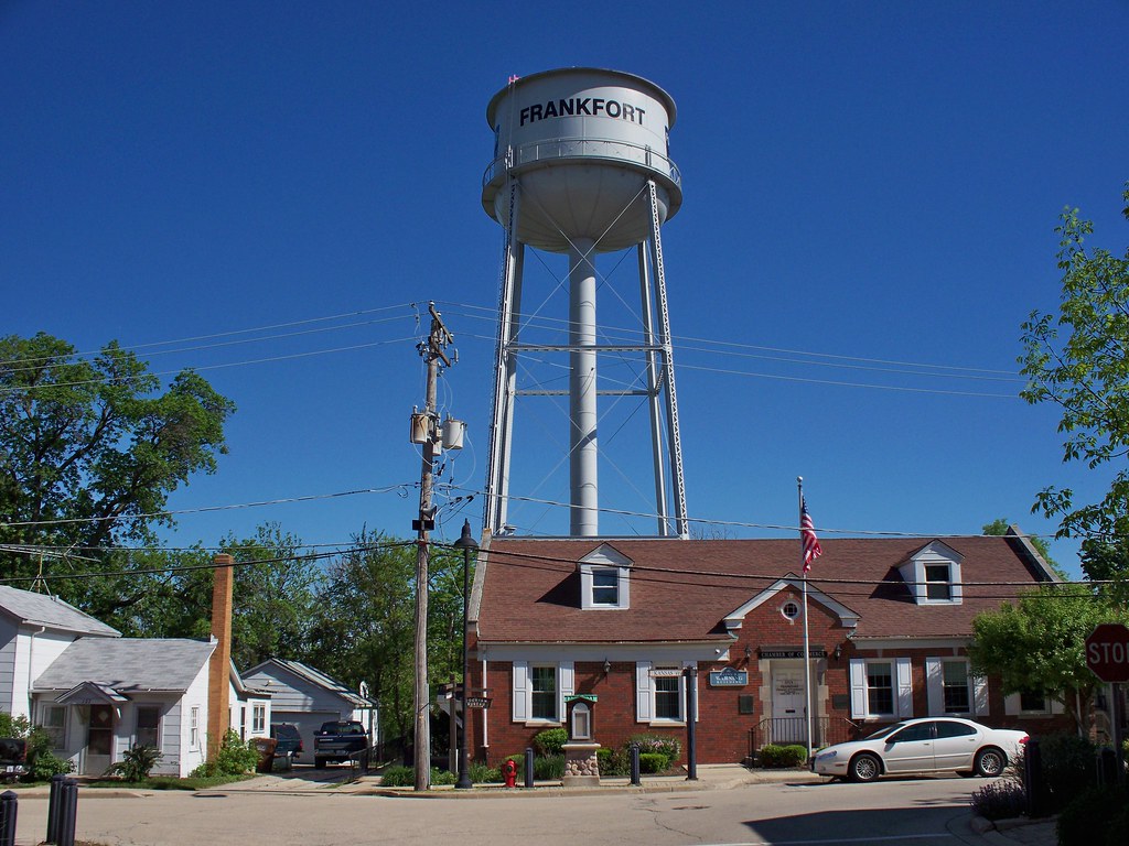 Village Hall & water tower on Kansas Street in Frankfort, … Flickr