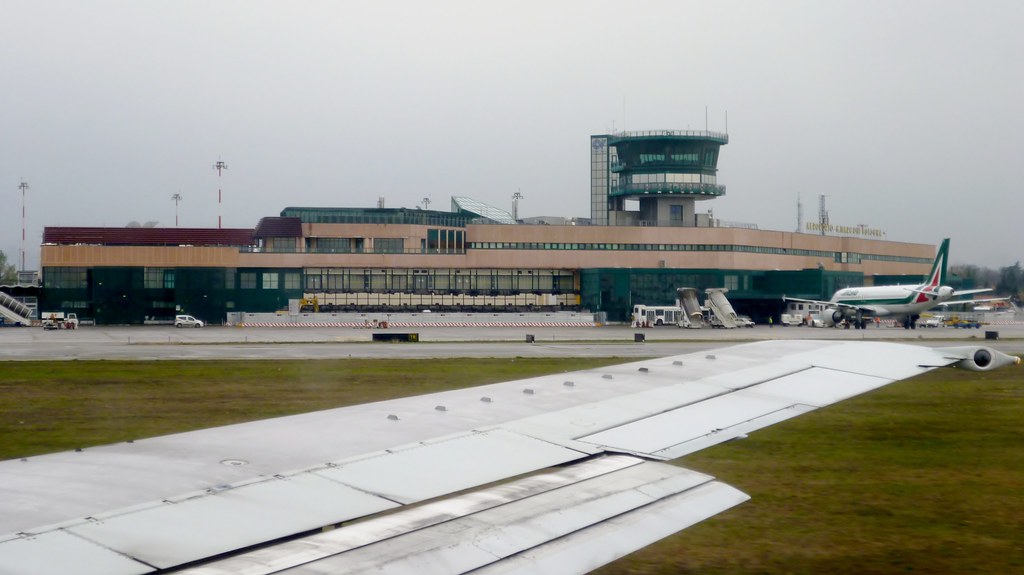 Landing at Bologna airport Gab & Liz Flickr