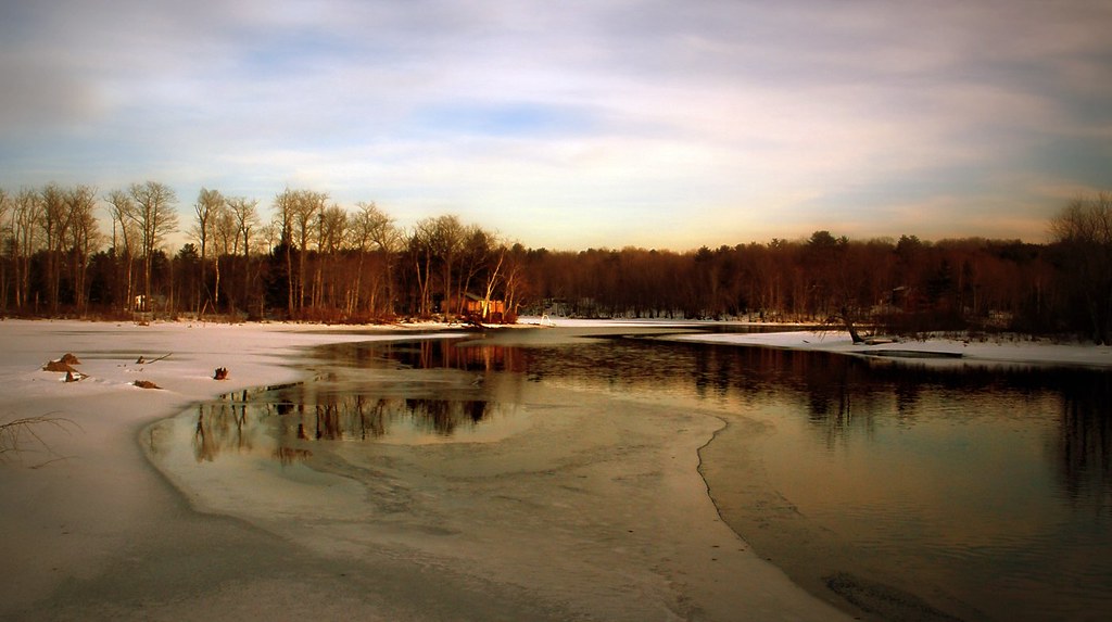 Timeless Horseshoe pond, Litchfield, Maine youtu.be/h9rCob… Flickr