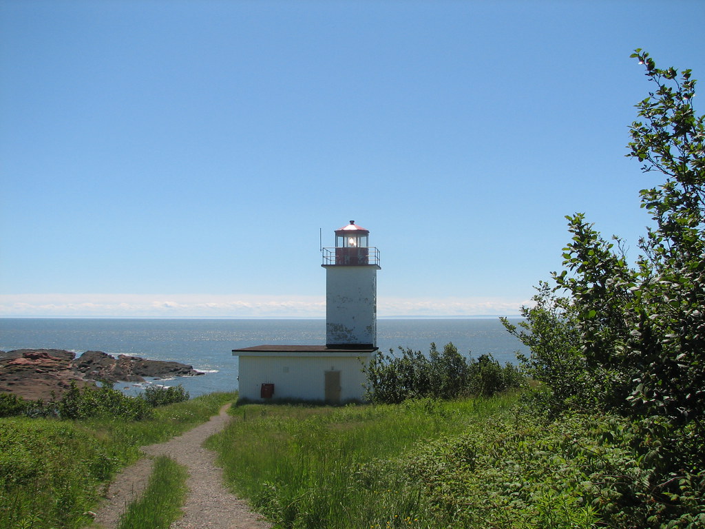 IMG_1242 West Quaco Lighthouse, New Brunswick, Canada. Dat… Flickr