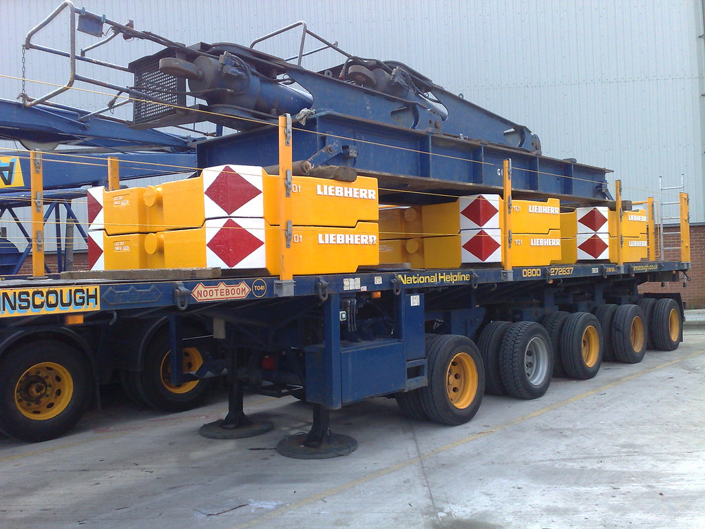 One of the 1000 t Crane Ballast trailers 1000 Ballast ( 60… Flickr
