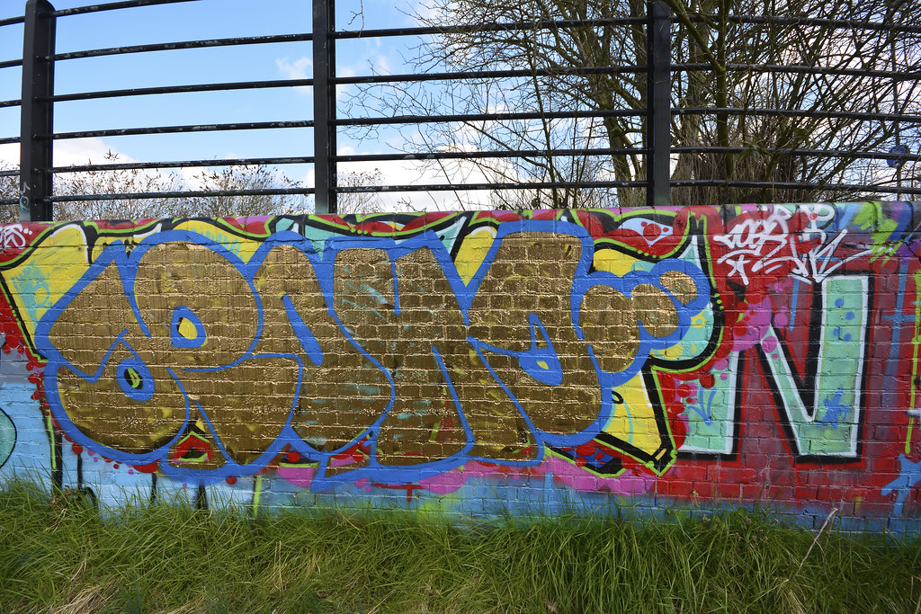 Ipswich, Graffiti By The River Orwell Ipswich Trip 64201… Flickr