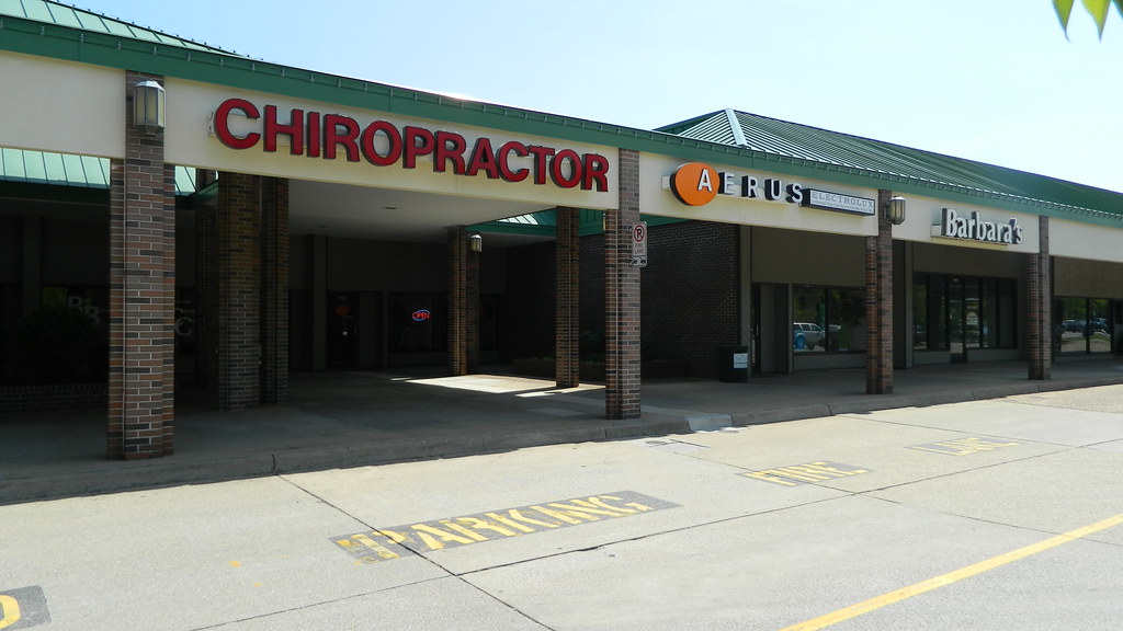 Warwick Center stores a photo on Flickriver