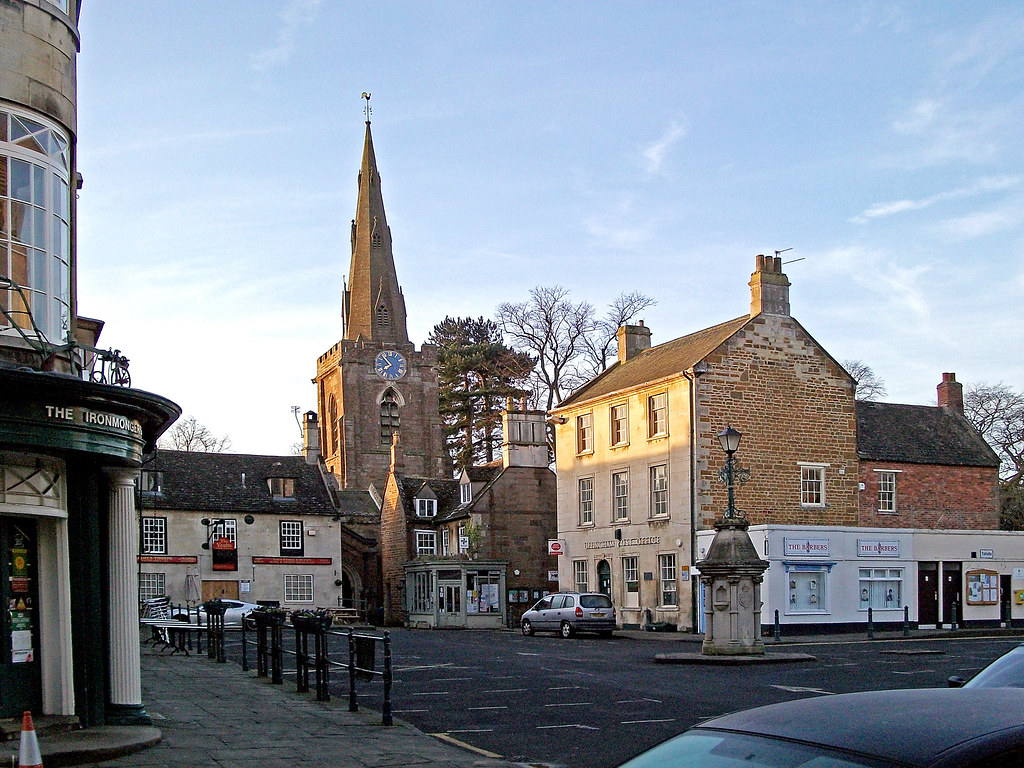 DSCF2125a Uppingham market place.UK Fuji A170 digital came… Flickr