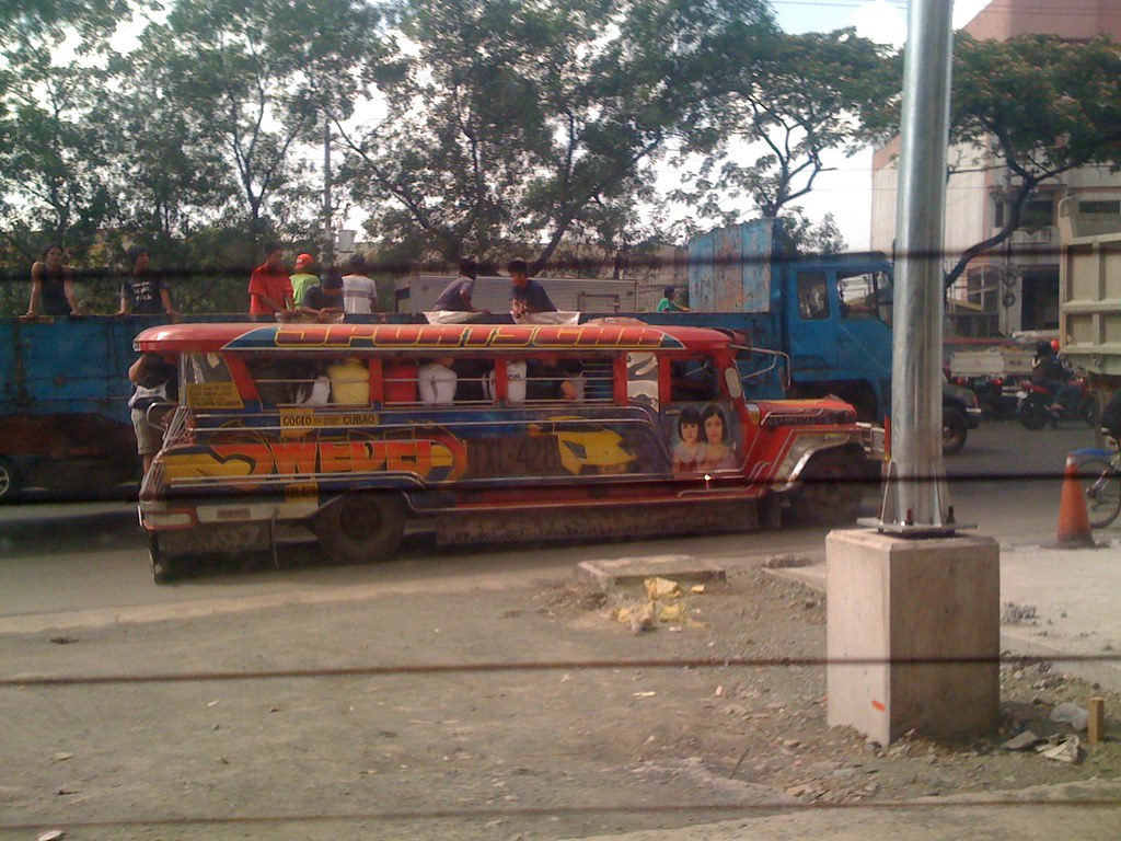 Michelle & Linnea (CogeoCubao) Body By Hebron Motors nag… Flickr