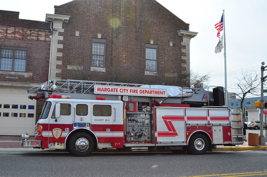Margate City Fire Department Quint 24 1999 American LaFran… Flickr