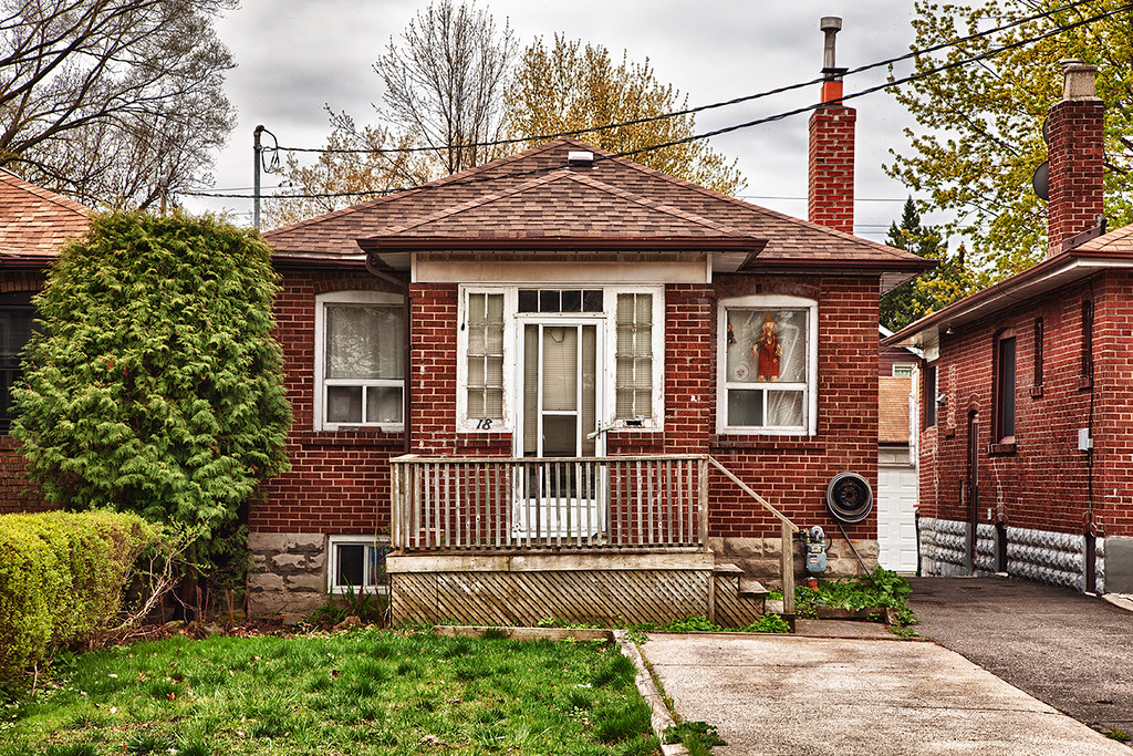 18 Alexander Street, Mimico, Ontario Copyright 2012 James … Flickr