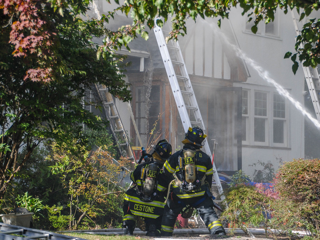 New Rochelle 2nd Alarm Structure Fire on Wood Place Flickr