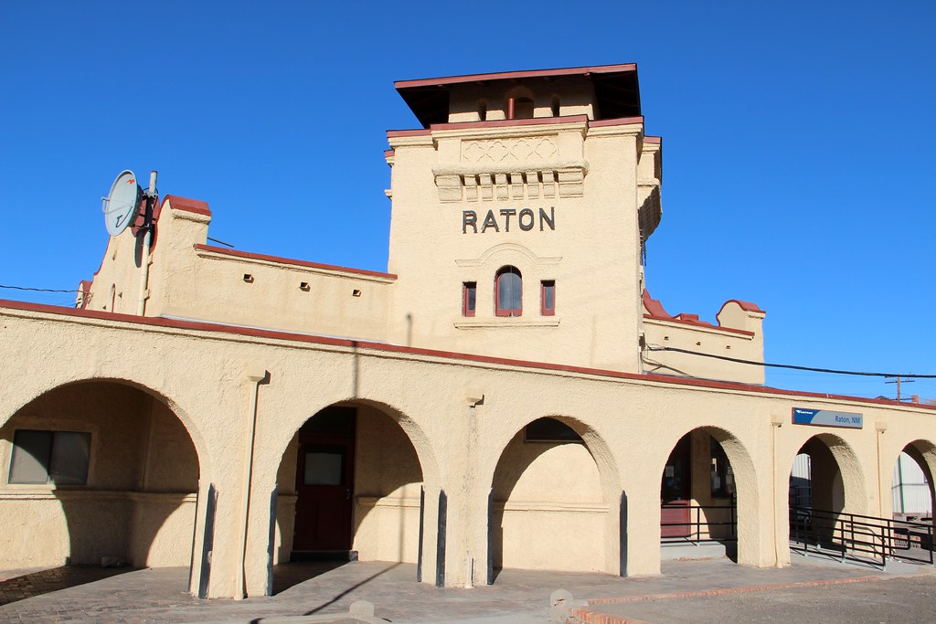 Old Santa Fe Railroad Depot (Raton, New Mexico) Historic 1… Flickr
