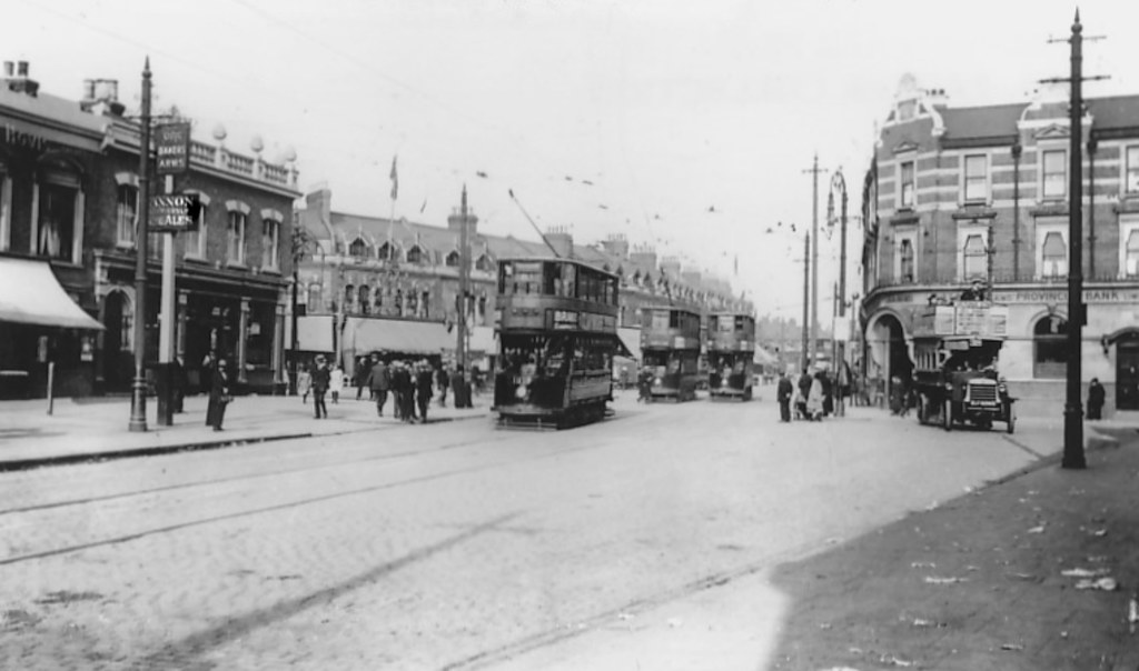 Leyton The Bakers Arms PH. (Collection) Chris Stanley Flickr