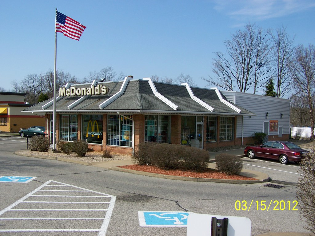 100_0357 12 Munroe Falls Avenue,Munroe Falls, Ohio ncokecan Flickr