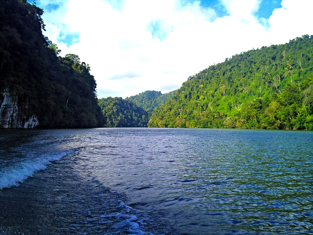 Rio Dulce, Izabal, Guatemala From El Golfete the river mea… Flickr