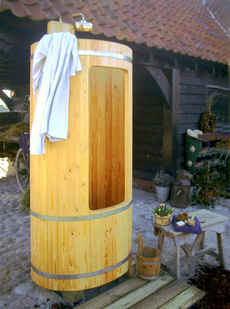 Douchecabine Buiten Baden van Hout Douchecabine buiten BadenvanHout