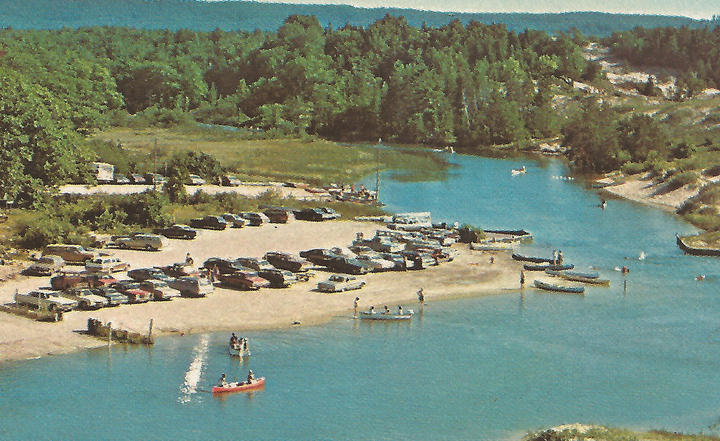 NW Honor MI Windjammer Restaurant still in business at Pla… Flickr