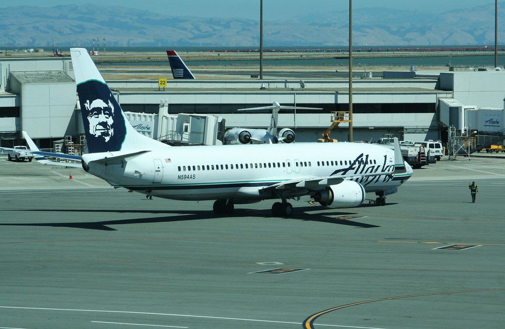 Alaska Airlines Being pushed back from the gate at San Fra… Flickr