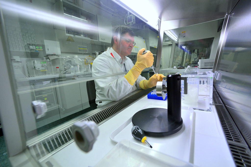 Mass Spectrometry Lab (03410415) The mass spectrometry lab… Flickr