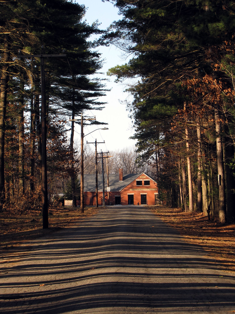 Entrance to Indian Head Park Patricia Lane Evans Flickr