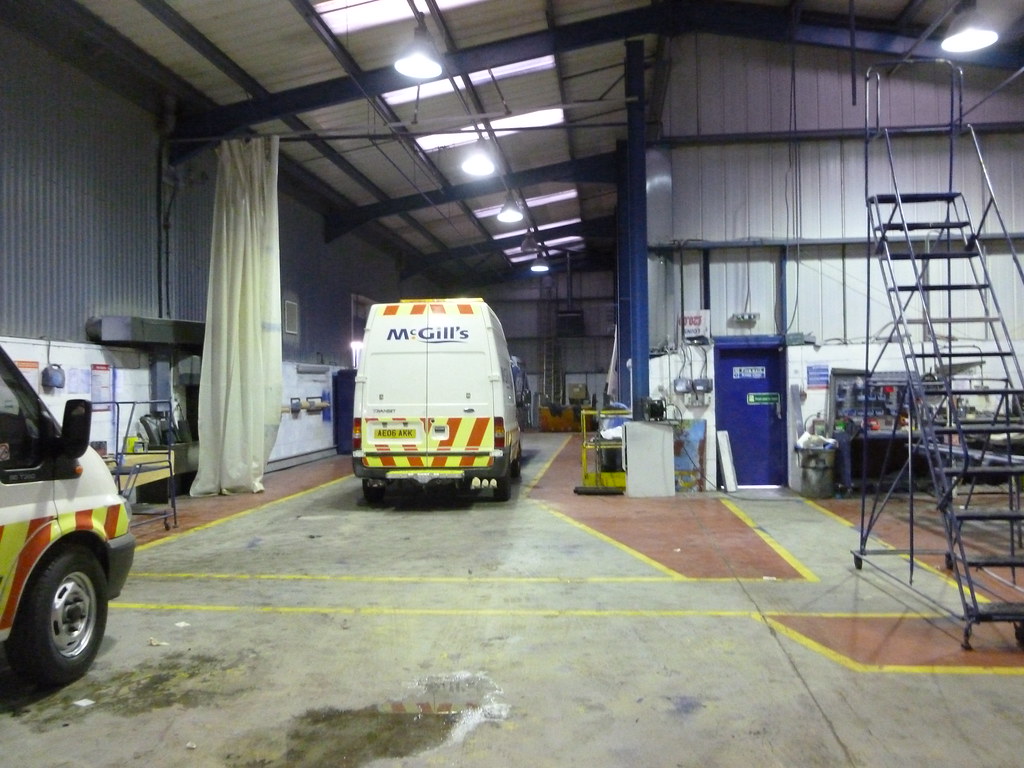 McGills Greenock Depot Paint Shop N866 VHH Flickr