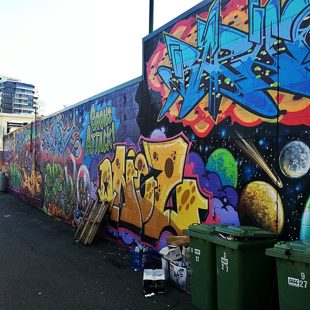 Burleigh Heads Graffiti Wall. David Flickr