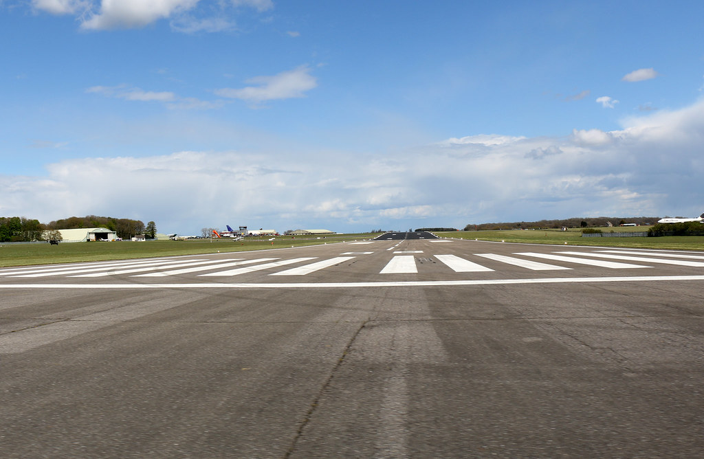 Runway 08, Cotswold Airport, Kemble, Gloucestershire Flickr