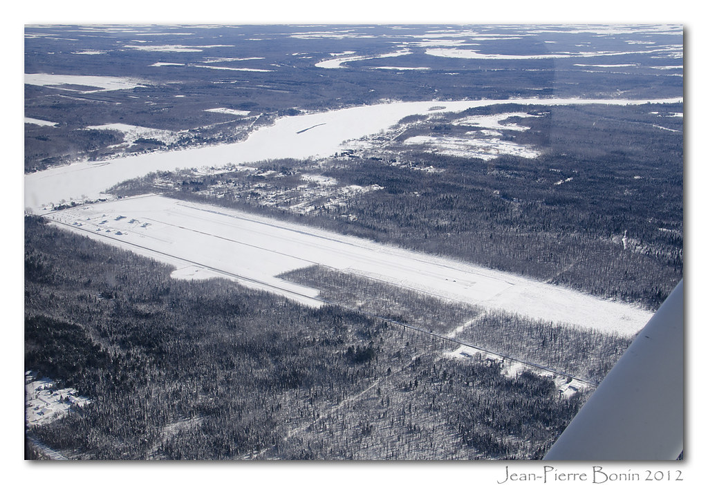 Aéroport Régional de Drummondville Airport CSC3 & Hydrobas… Flickr