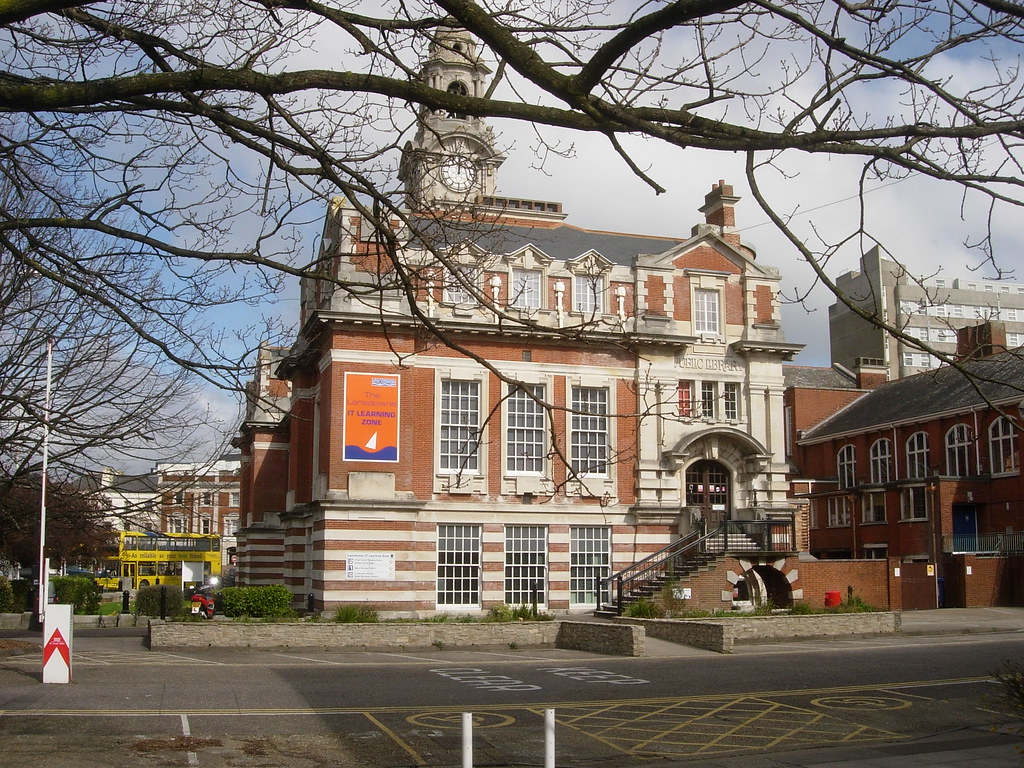 THE COLLEGE / FORMER CENTRAL LIBRARY. THE LANSDOWNE / CHRI… Flickr