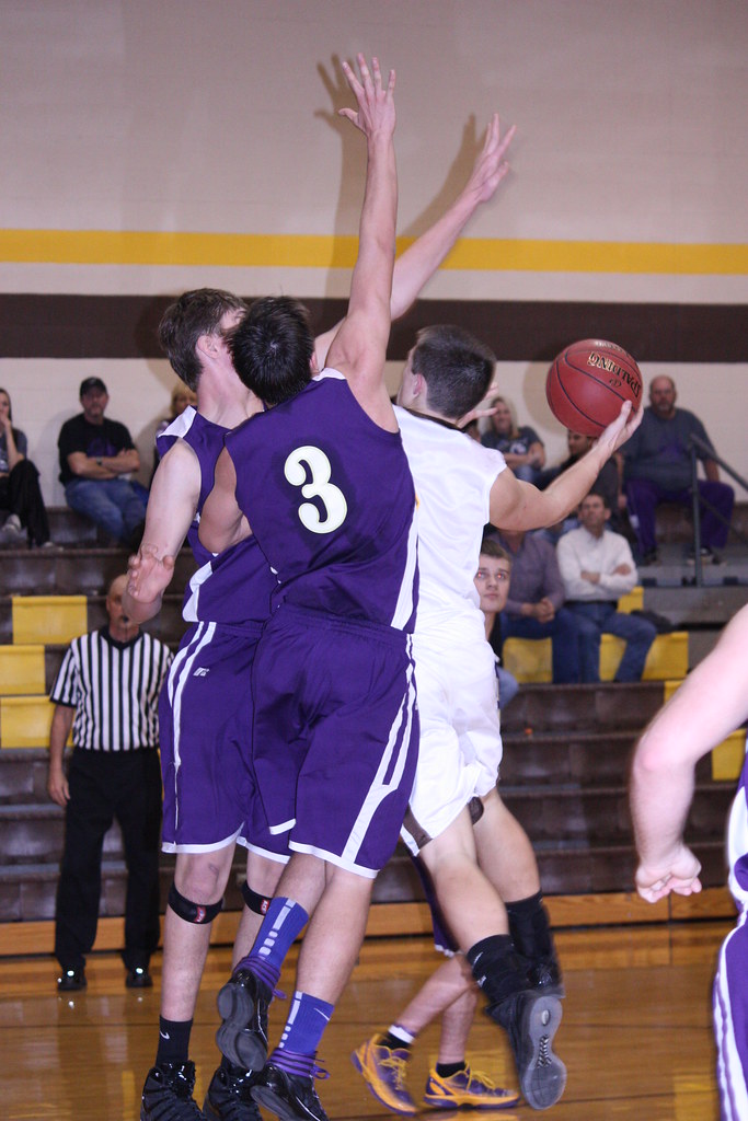 Number 5 Chucking the ball. ravyn.pickens Flickr