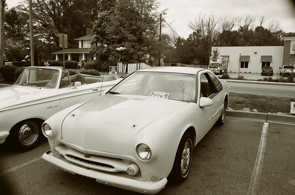 Newberry Car Buffs Cruise In Ford (Didn't record year or m… Flickr