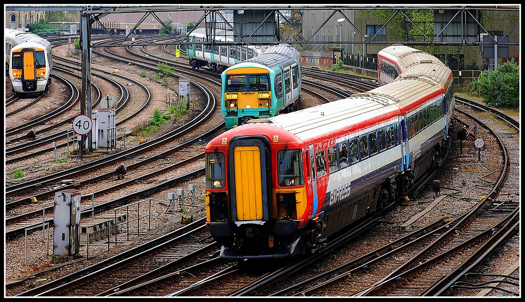 Gatwick Express A Gatwick Express Class 442 unit leads the… Flickr