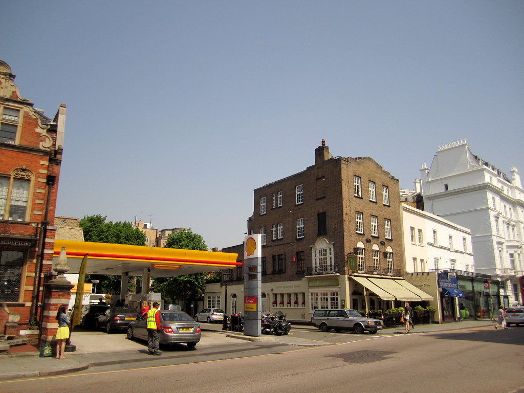 Gas station, South Kensington La Citta Vita Flickr