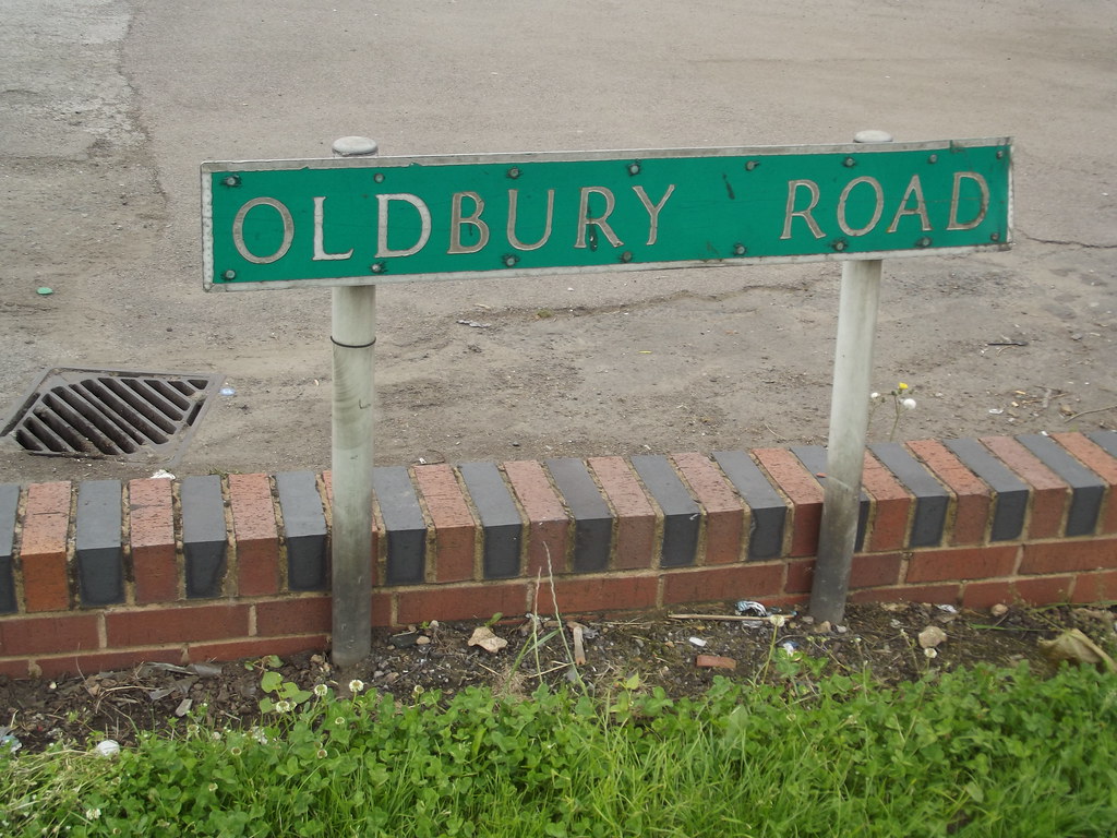 Oldbury Road, Smethwick green road sign a photo on Flickriver