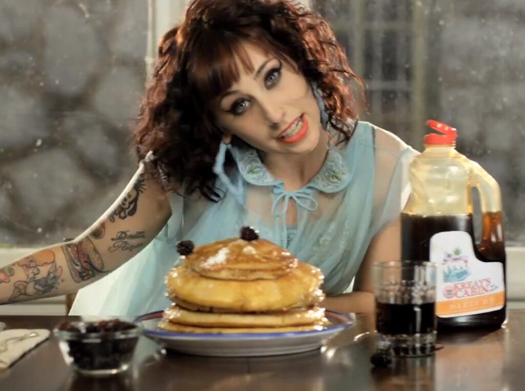 Kreayshawn Breakfast