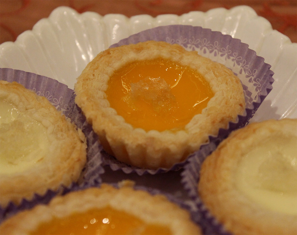 Milk & Egg Tarts Topped with Bird's Nest Premiere / 釣魚臺國宴 … Flickr