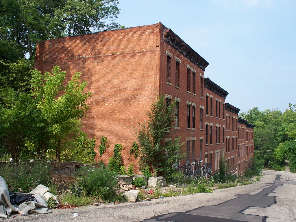 OH Cincinnati Glencoe 2 The abandoned GlencoeAuburn com… Flickr
