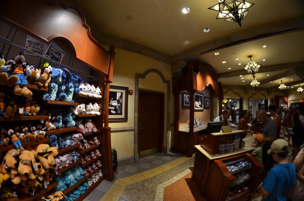 Disney Store Disney Toy Store Disney Hollywood Studios for… Flickr