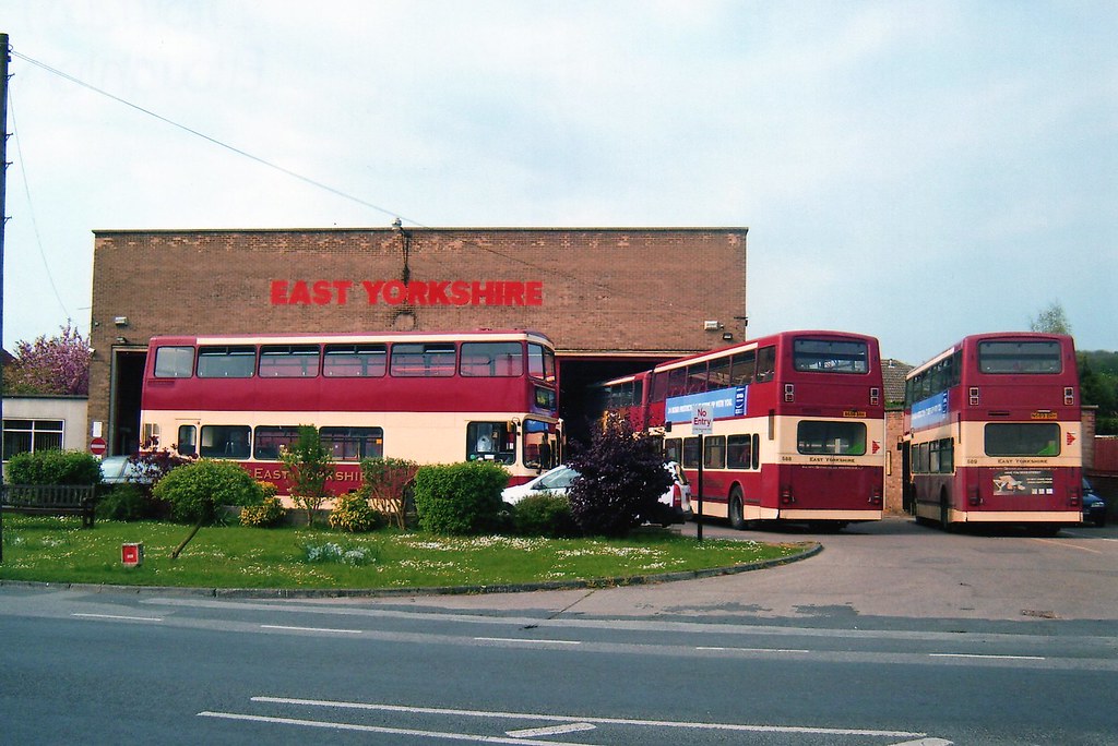 Elloughton 27/04/2007 A busy scene outside East Yorkshire'… Flickr