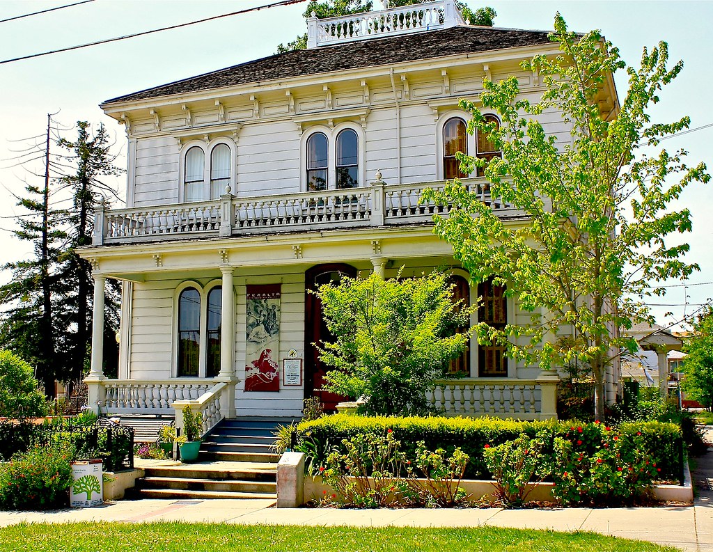 The only remaining house from the Peralta Rancho Oakland Daily Photo