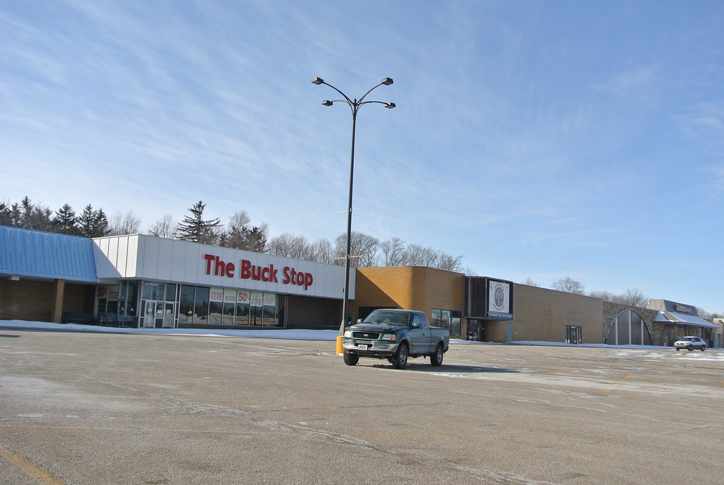 Maple Lane Mall La Porte IN. gameking3 Flickr