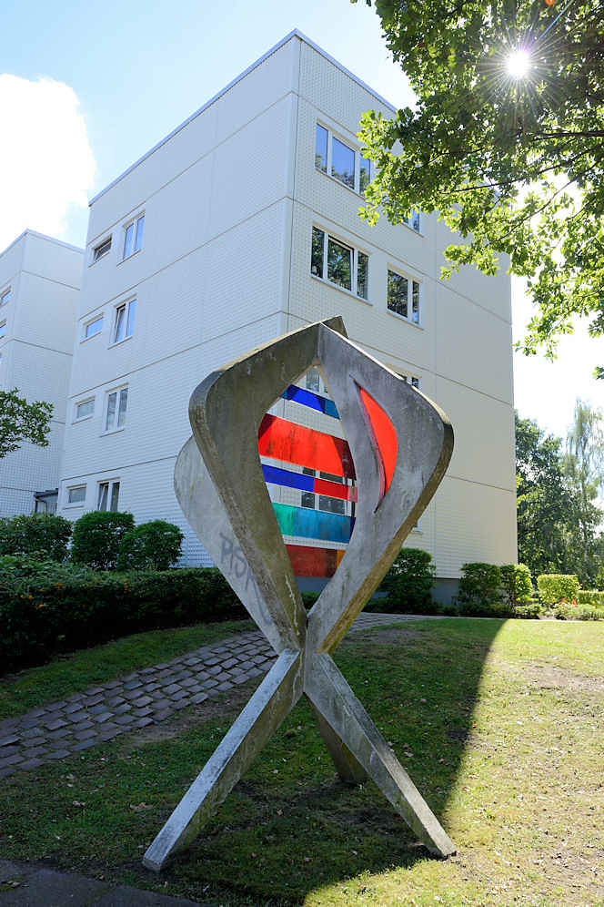 1808 Kunst im Öffentlichen Raum Betonskulptur mit farbig… Flickr