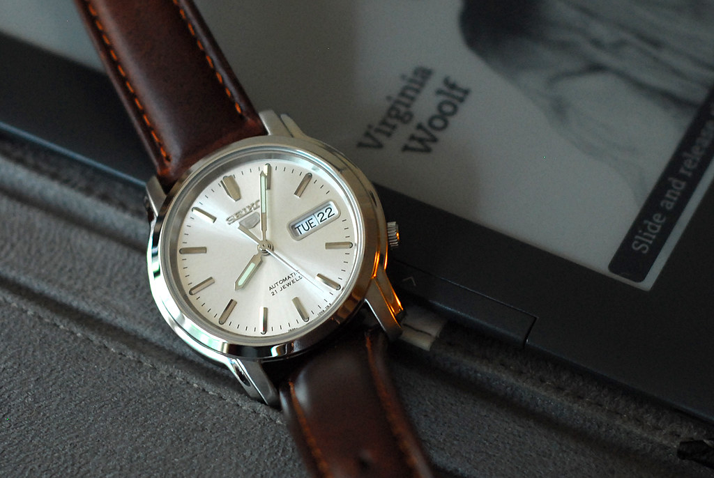 Seiko 5 leather strap Bought this Seiko 5 and replaced the… Flickr