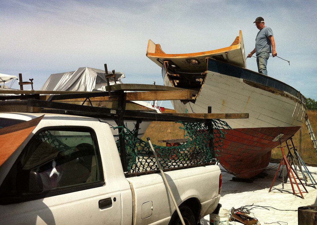 Boat "Doghouse" to Pickup Canopya boatyard "howto" vide… Flickr